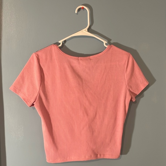 Pink adjustable sting t-shirt - Picture 2 of 3